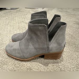 SOREL cate Suede bootie